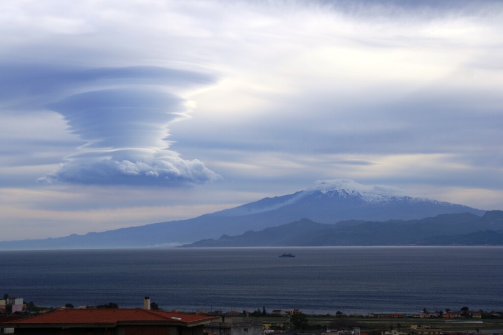 nube lenticolare etna