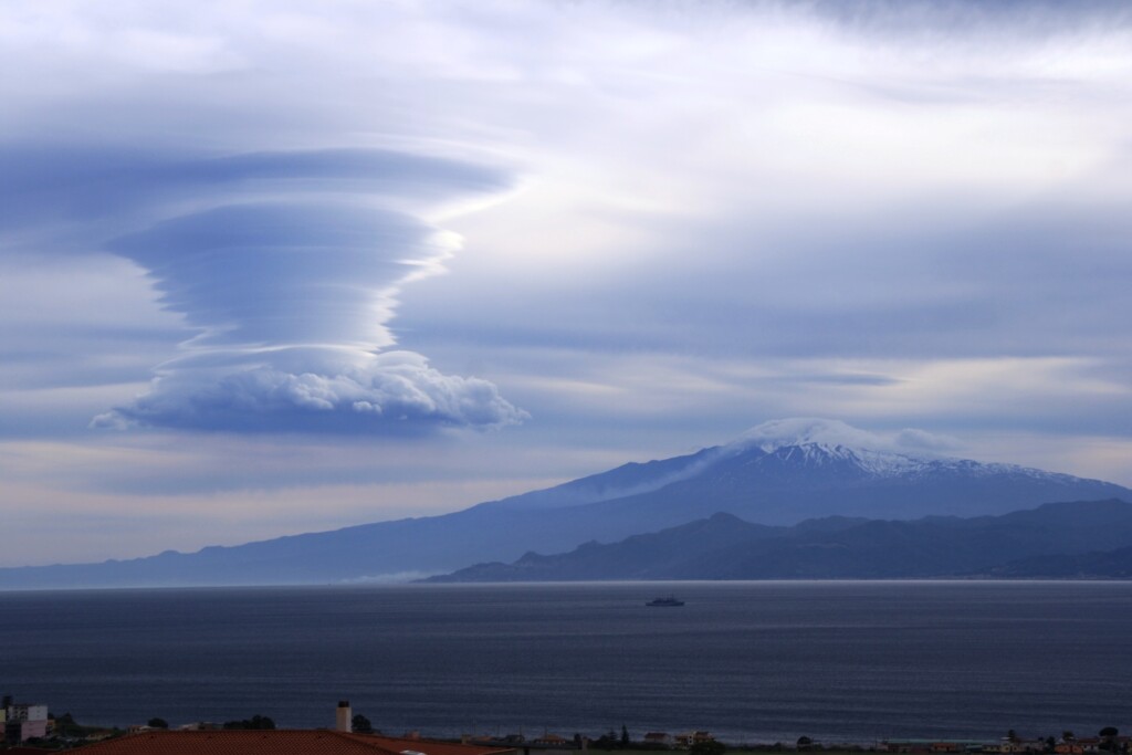 nube lenticolare etna