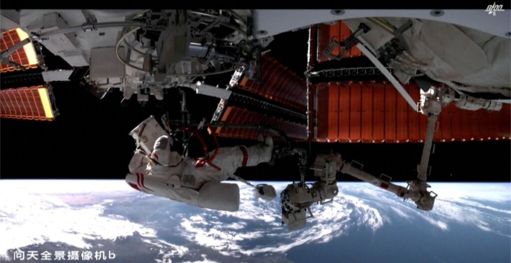 passeggiata spaziale cina
