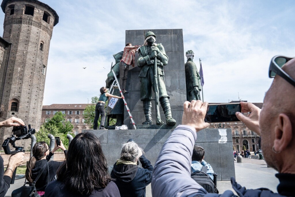 protesta torino decreto eco-vandali
