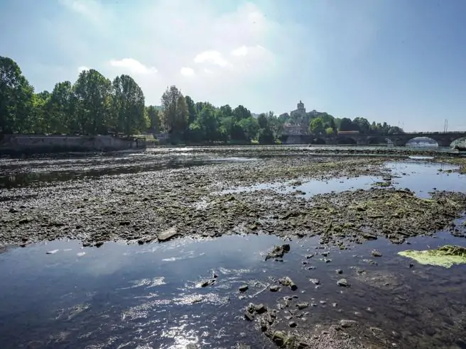 siccità in Piemonte e razionamento dell'acqua in 40 comuni del Novarese