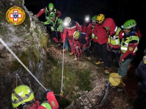 speleologa bloccata soccorso alpino
