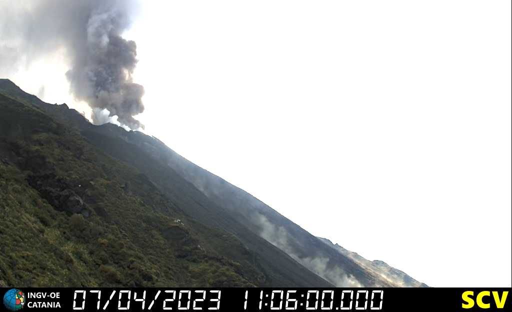 stromboli esplosione oggi 7 aprile