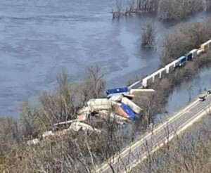 treno deragliato wisconsin