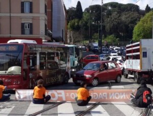 ultima generazione colosseo roma