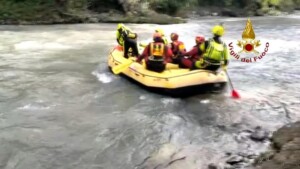17enne dispersa calabria cosenza fiume lao