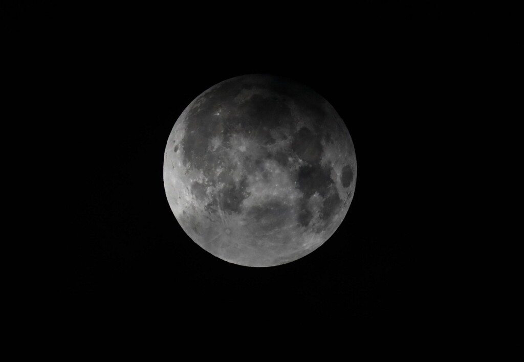 eclissi luna penombra