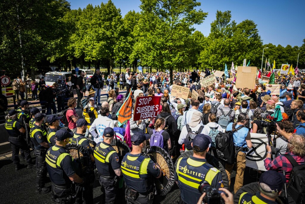 Extinction Rebellion aia