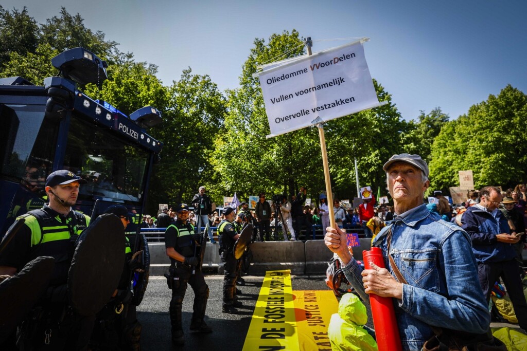 Extinction Rebellion aia