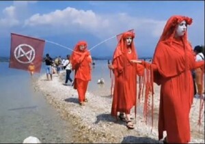 Extinction rebellion lago di garda