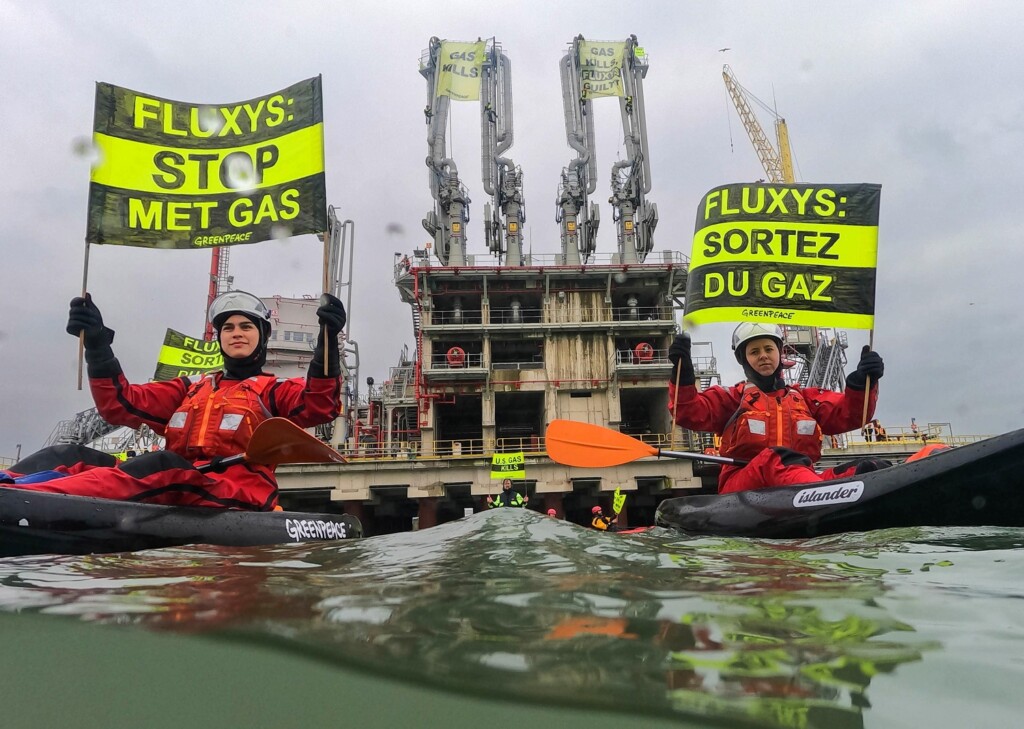 blitz greenpeace gnl belgio