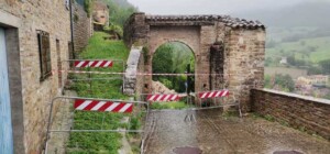 crollo mura serra san quirico marche