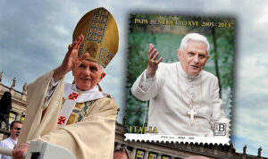 Francobollo commemorativo in onore di Papa Benedetto XVI