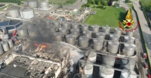 incendio distilleria faenza