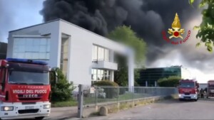 incendio vigevano