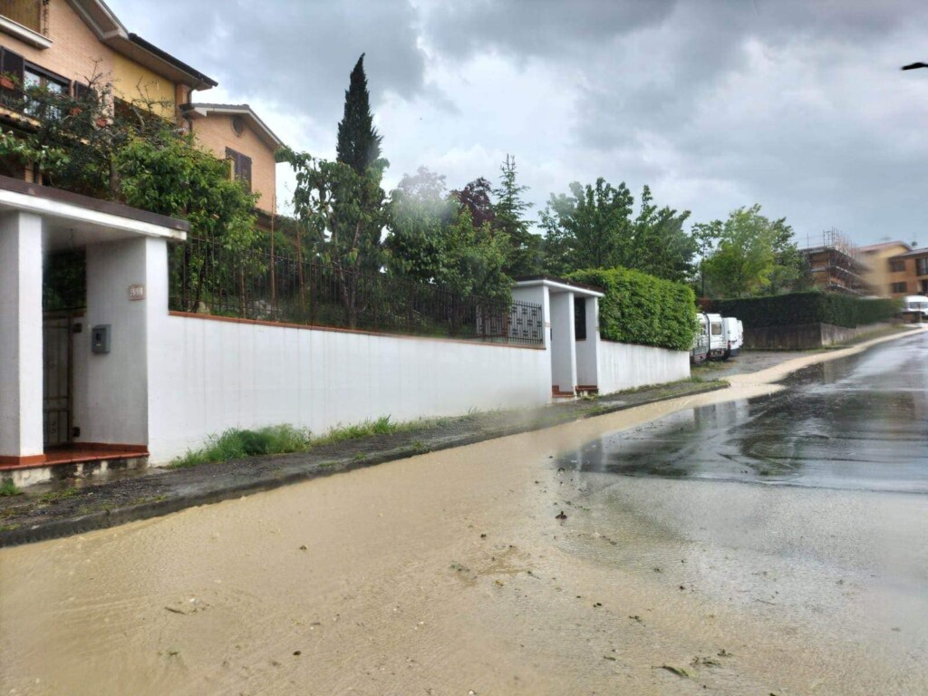 maltempo cerreto d'esi marche