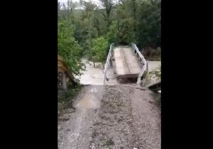 maltempo ponte monterenzio emilia romagna