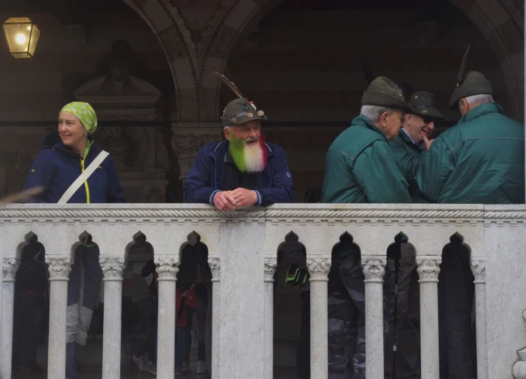 raduno alpini udine pioggia meloni