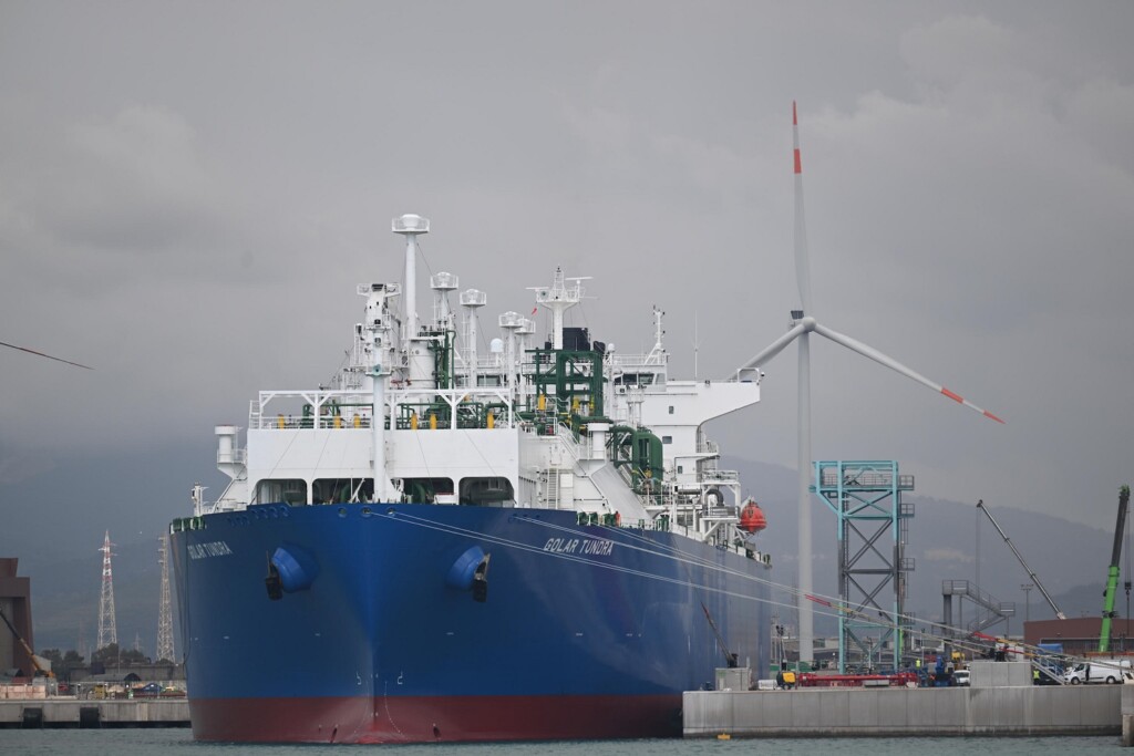 rigassificatore golar tundra piombino