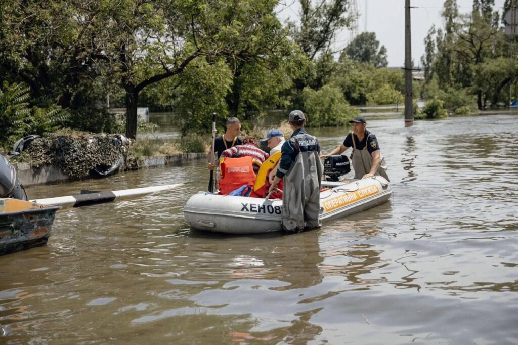 allagamenti kherson ucraina