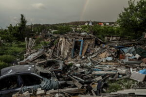 Ukrainian villagers return to war-torn Bohorodychne