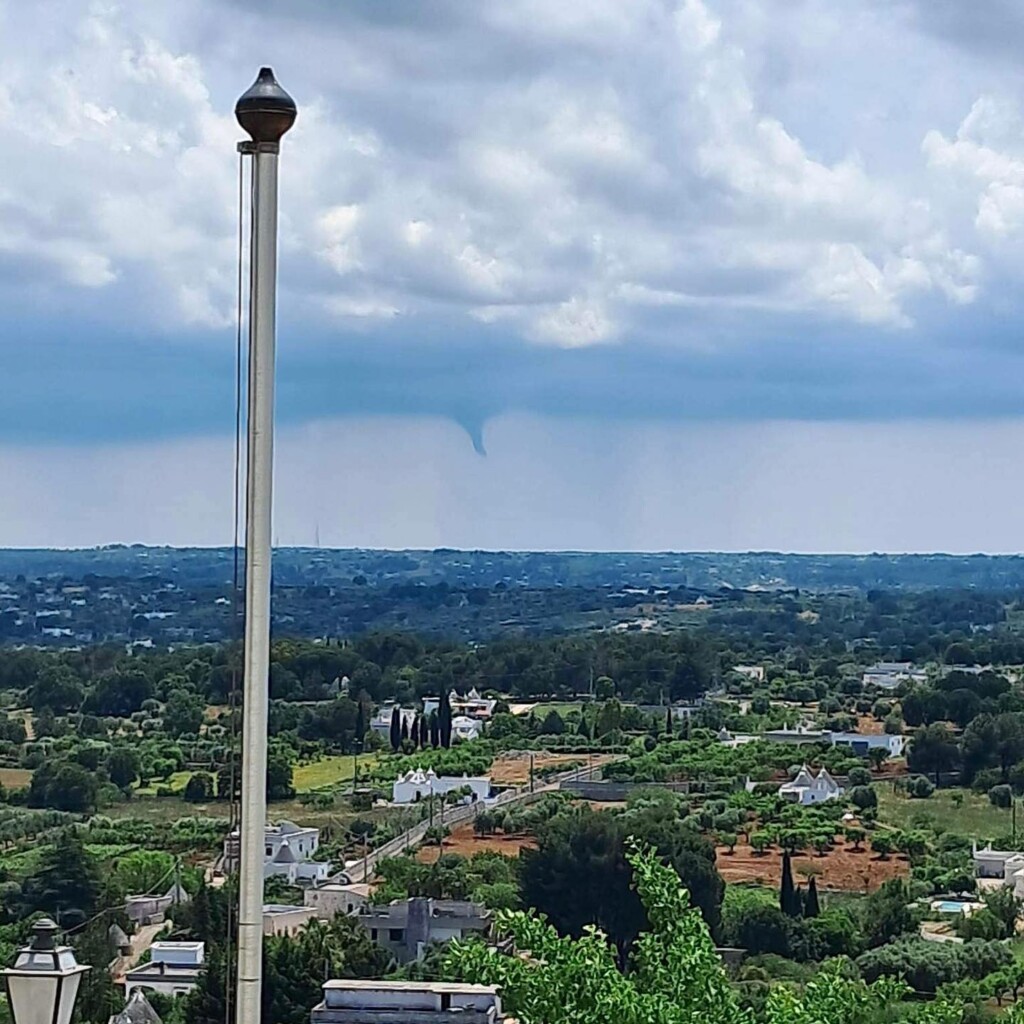funnel cloud cisternino agro puglia