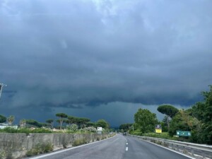 maltempo shelf cloud