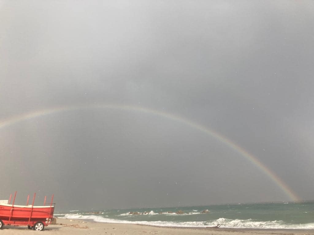 Risveglio di forte maltempo nello Stretto di Messina, sole assoluto in