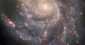 supernova SN 2023ixf nella galassia girandola