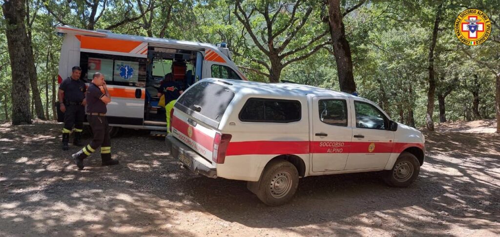 intervento di recupero di un motociclista da parte del Soccorso Alpino e Speleologico Siciliano