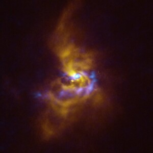 nascita pianeti Immagine combinata di SPHERE e ALMA del materiale in orbita intorno a V960 Mon