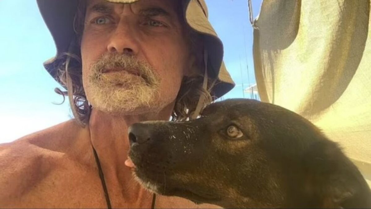 marinaio e cane salvati nel Pacifico