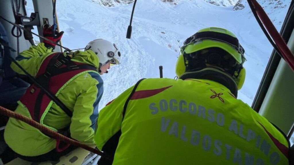 alpinisti salvi nel Monte Bianco