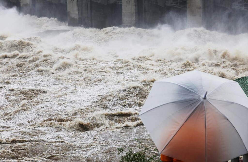 alluvioni inondazioni maltempo corea del sud