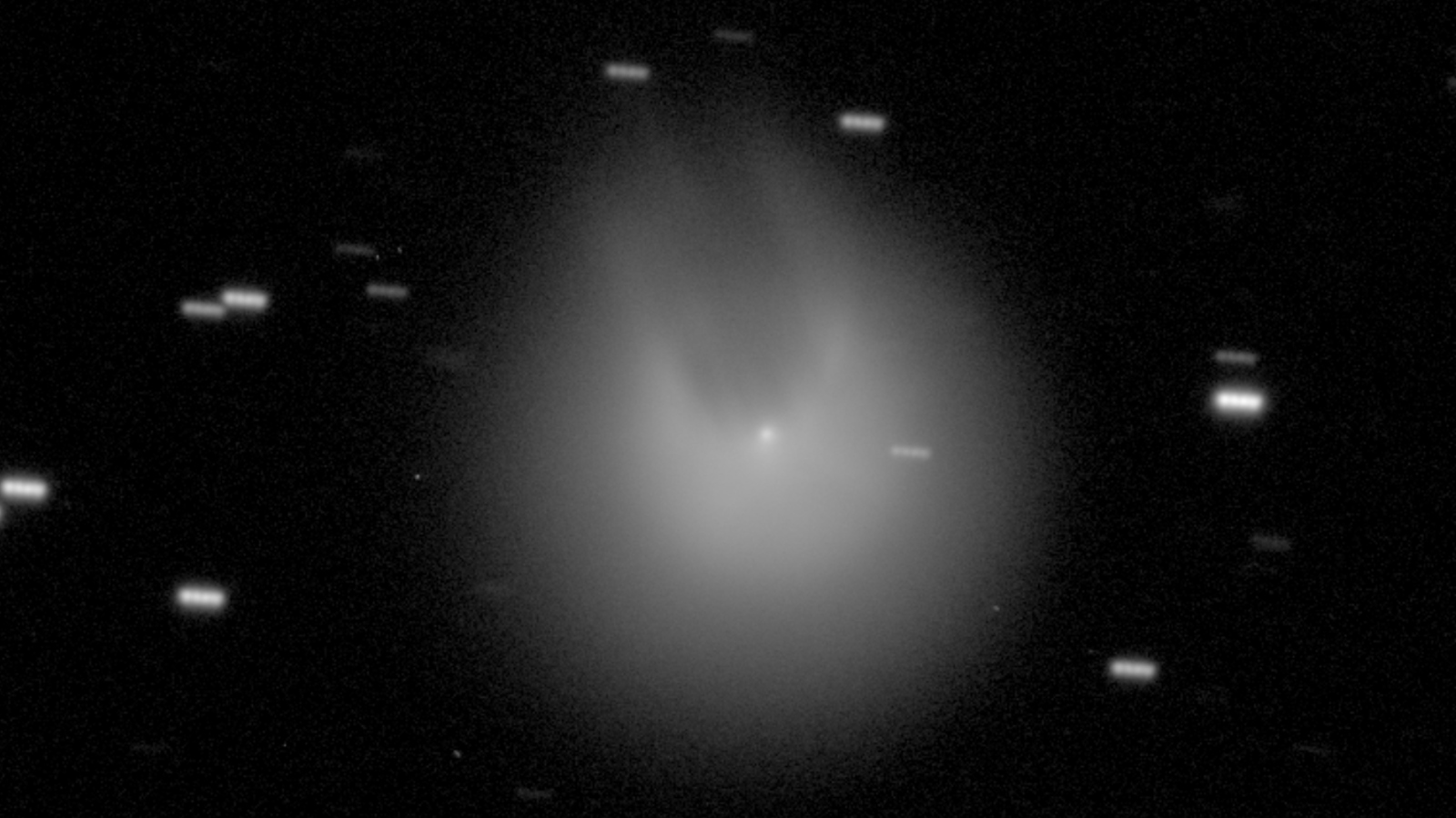 Una cometa "cornuta" è diretta verso la Terra, "è come il Millennium