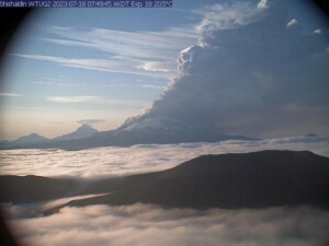 eruzione vulcano vulcano Shishaldin Alaska