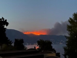 incendi corfù grecia