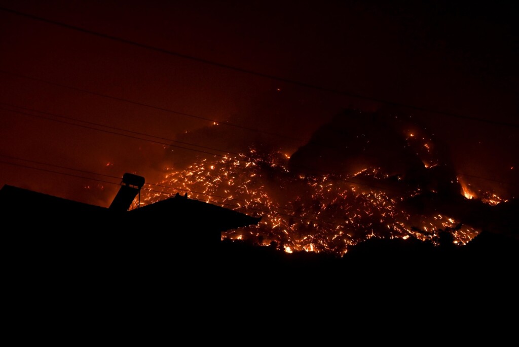 incendi corfù grecia