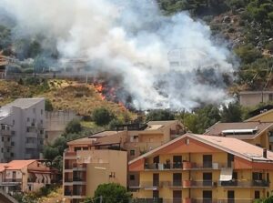incendio nel Palermitano