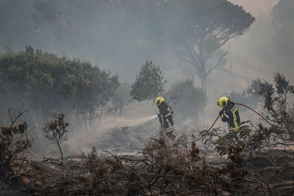 incendio cascais portogallo