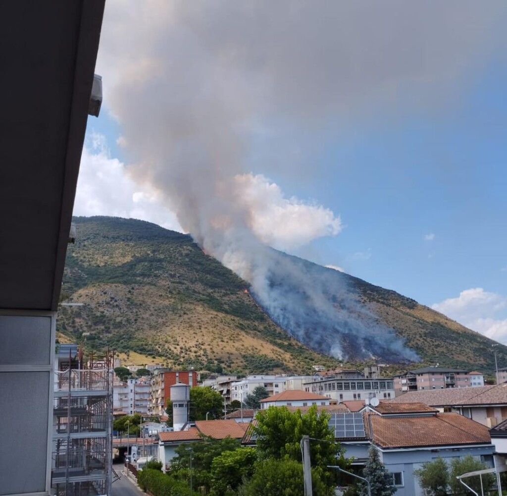 incendio monte santa croce molise