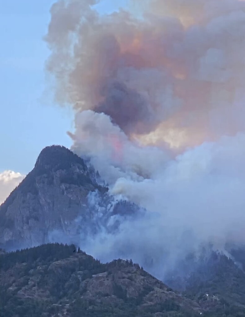 incendio svizzera alto vallese