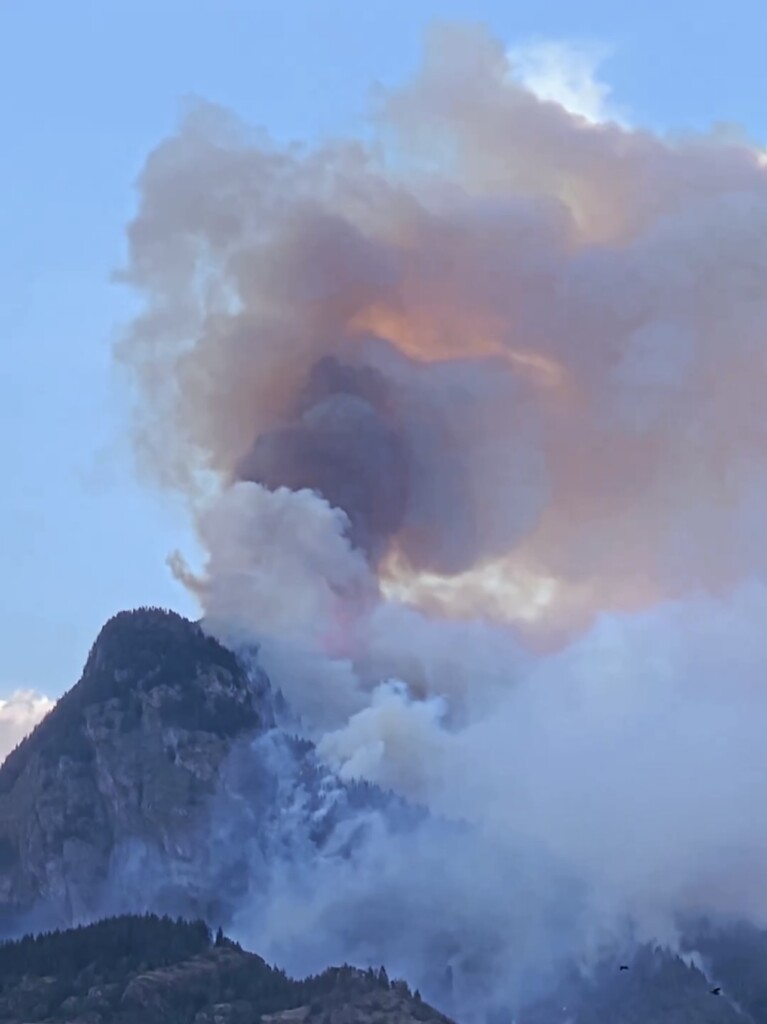 incendio svizzera alto vallese