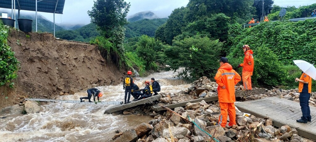 maltempo piogge corea sud