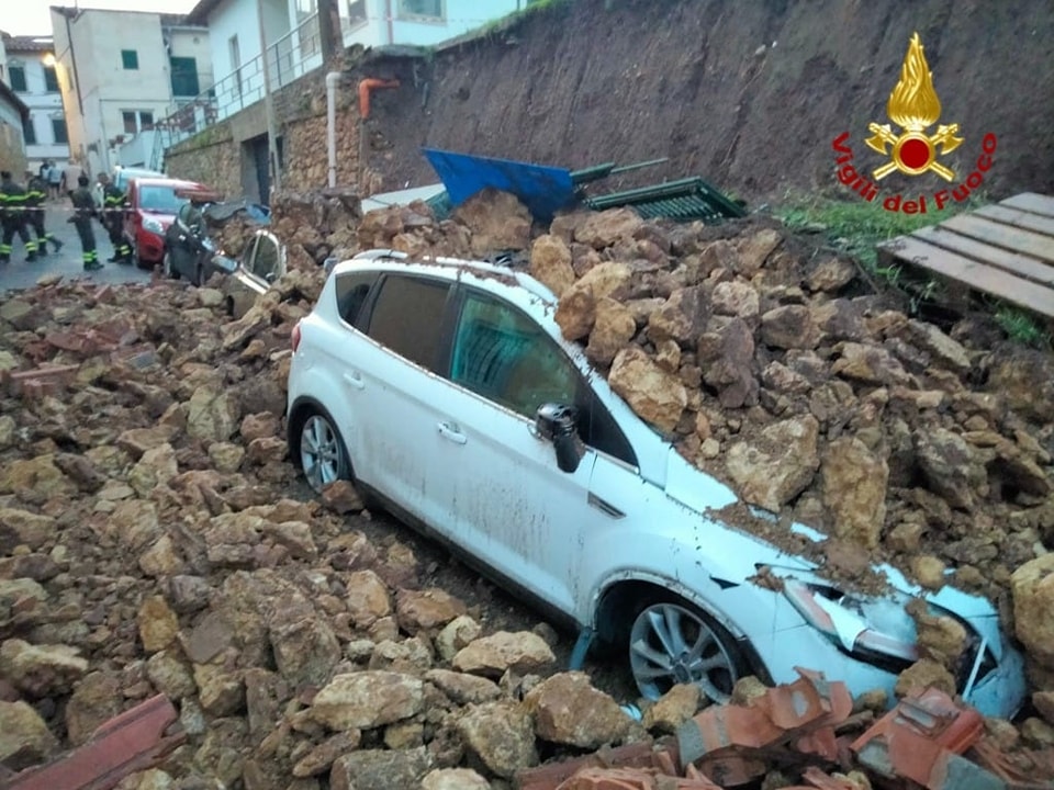 muro crollato rosignano marittimo 2