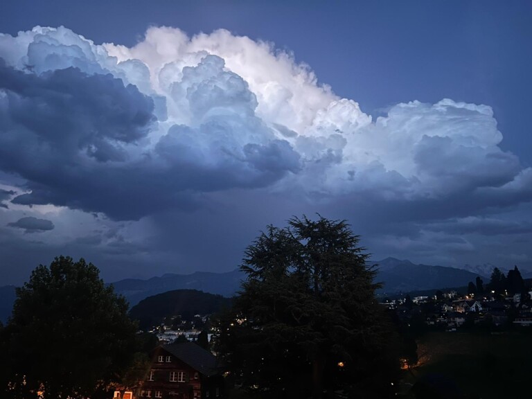 temporali svizzera spiez 18 luglio 2023