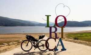 Ciclopasseggiata lungo le sponde del lago Arvo lorica