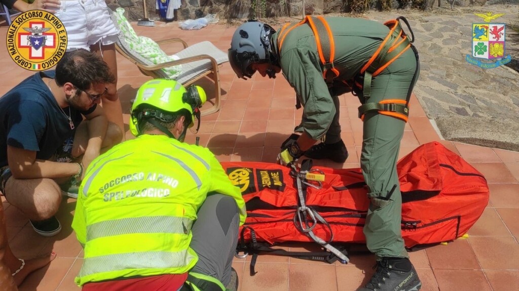 Escursionista colta da malore, intervento Soccorso Alpino-AM a Salina