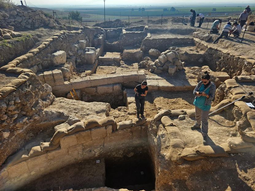 anfiteatro militare romano in israele 5