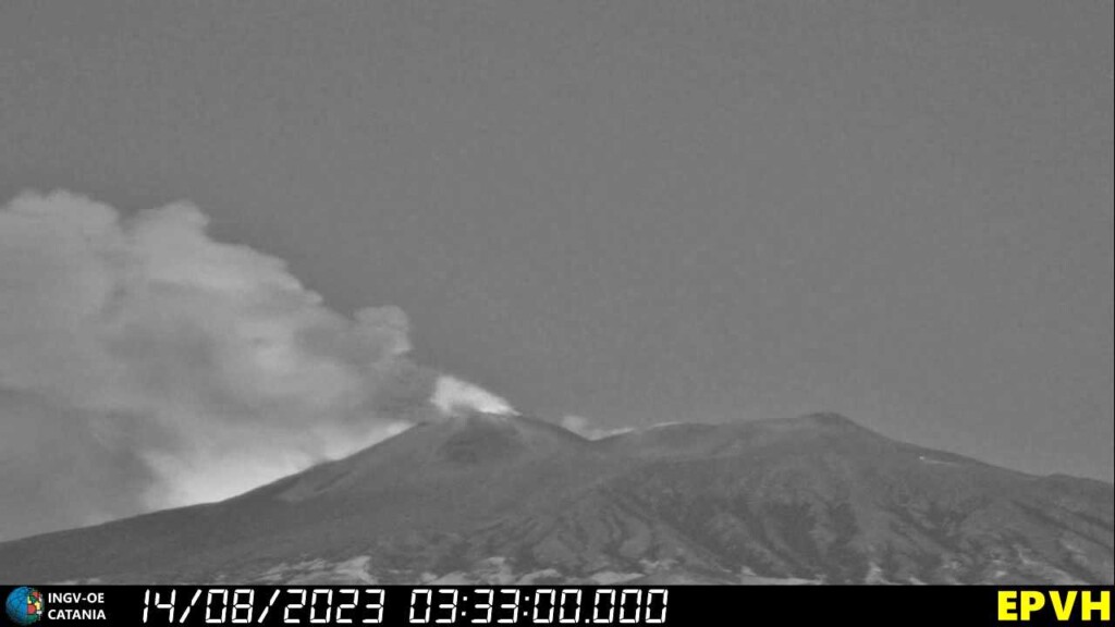 etna eruzione fontana lava